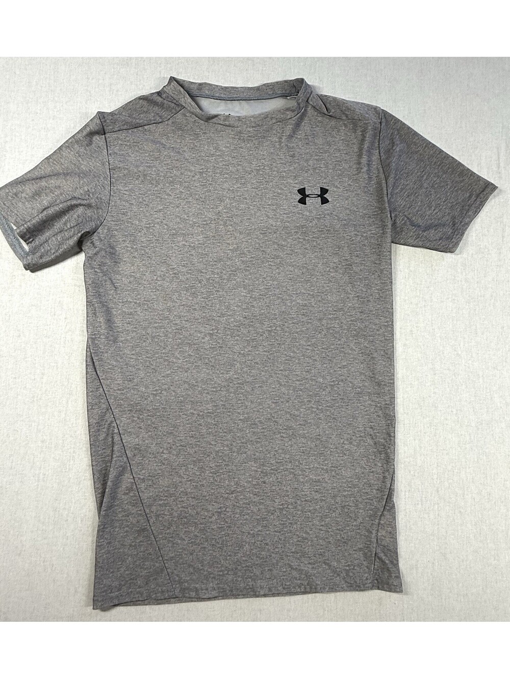 Under Armour UA Heat Gear Youth Sz L Gray Athletic Short Sleeve Tee Shirt